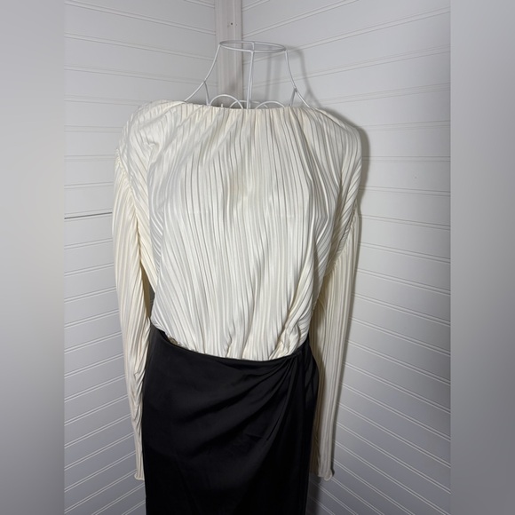 LOFT Tops - LOFT Cream Pleated Blouse